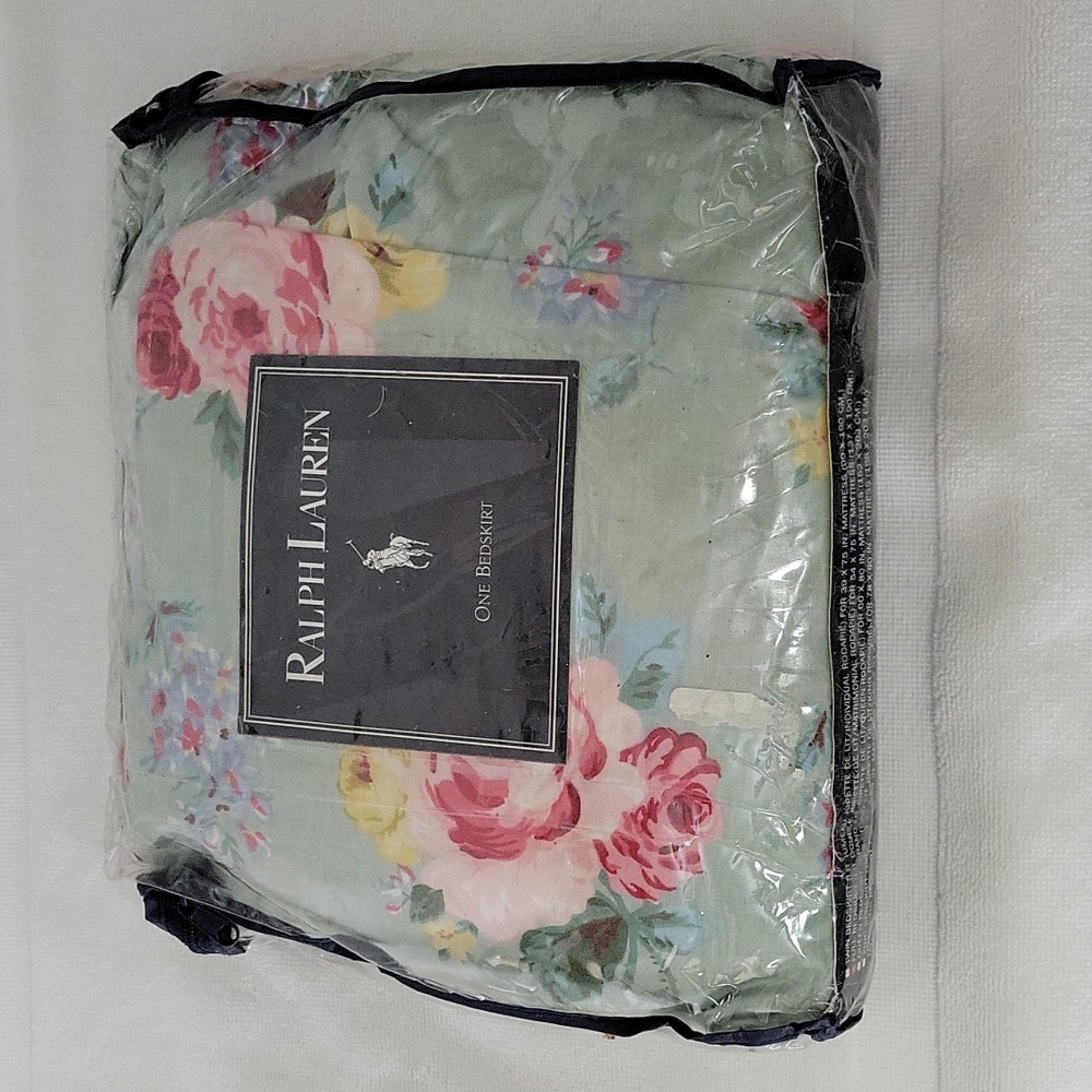 NWOT  Ralph Lauren  Seaside Cottage full bedskirt